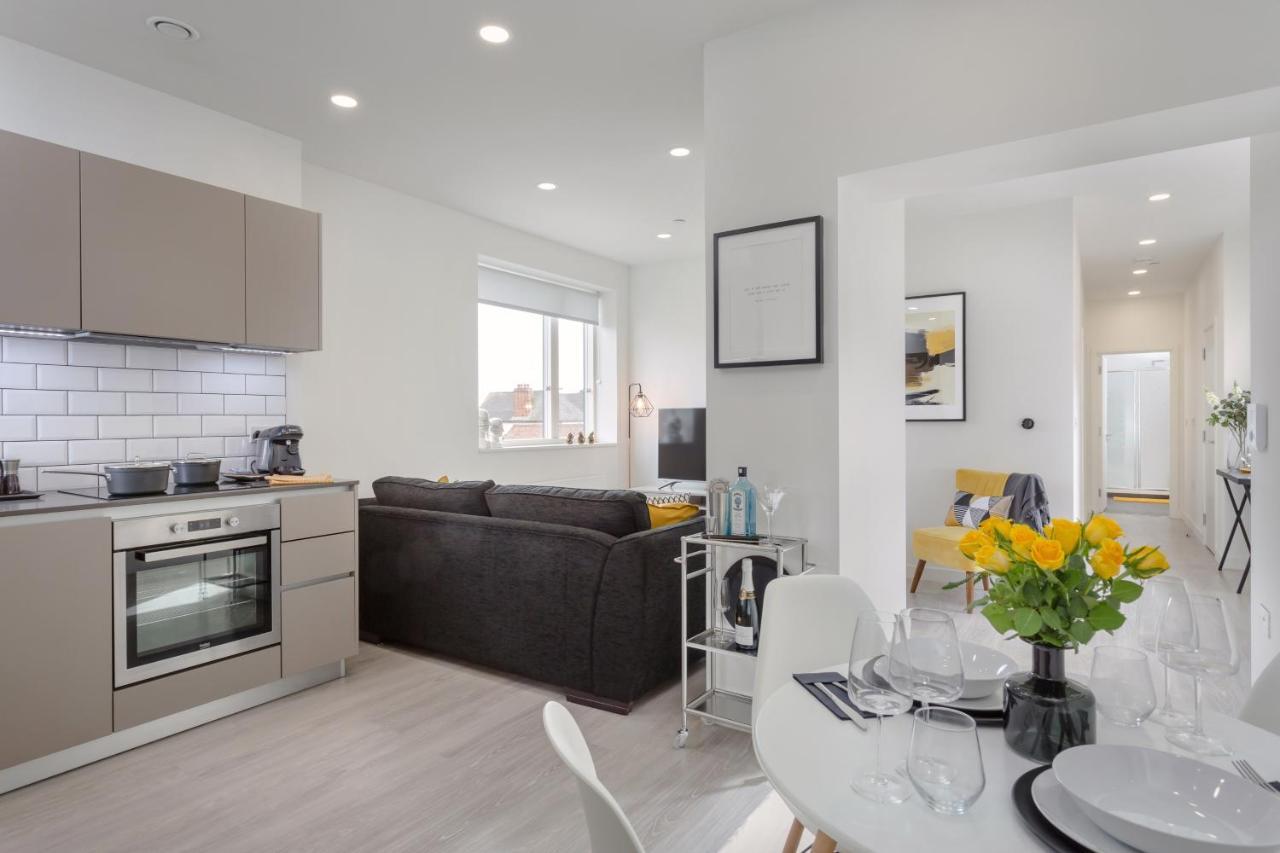Luxury Serviced Apartments Stevenage, Hertfordshire Exterior foto