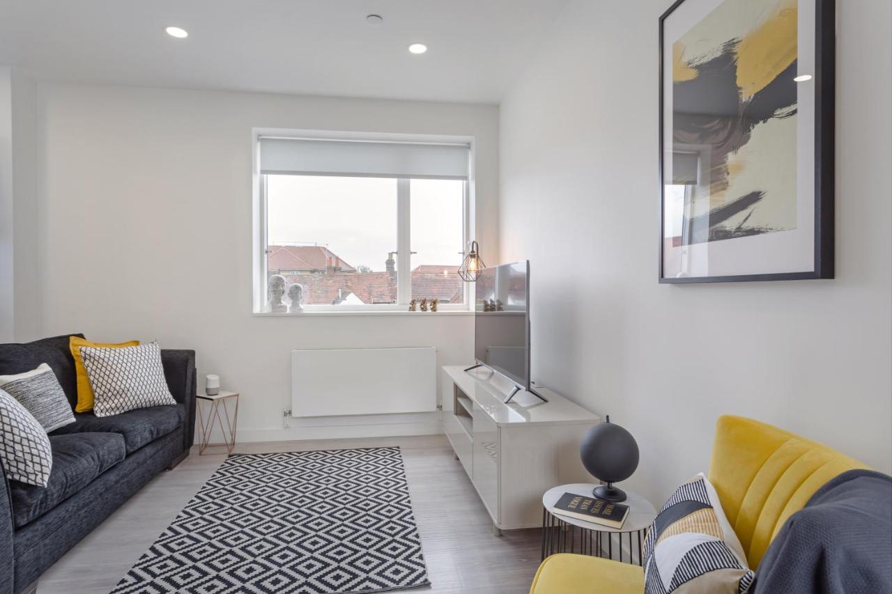 Luxury Serviced Apartments Stevenage, Hertfordshire Exterior foto